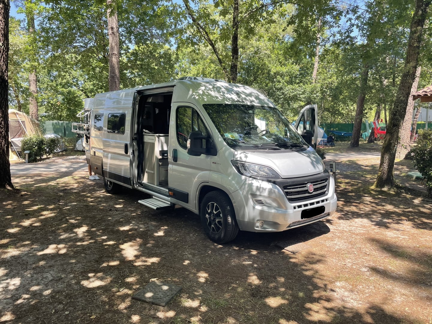 Location FOURGON  VAN PARIS
