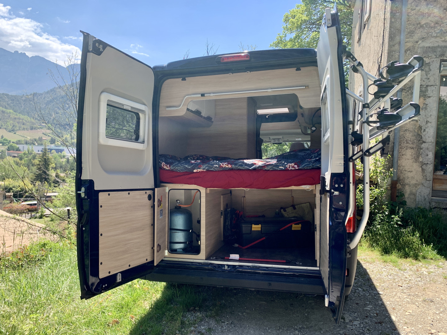 Photo 3