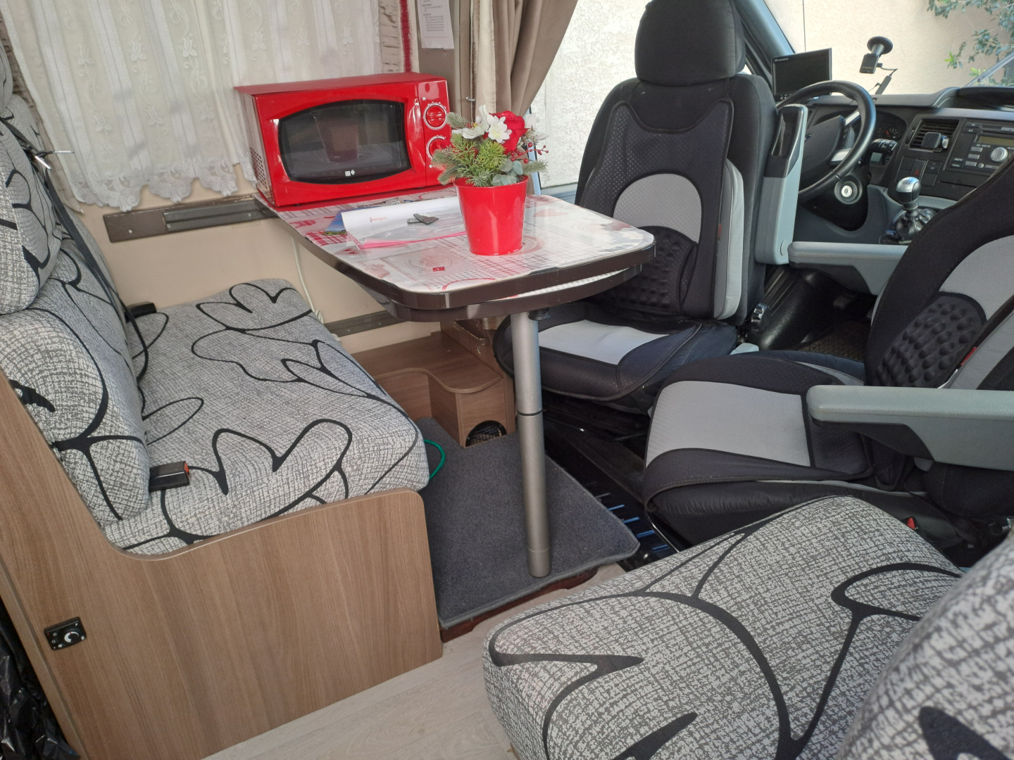 Photo 8