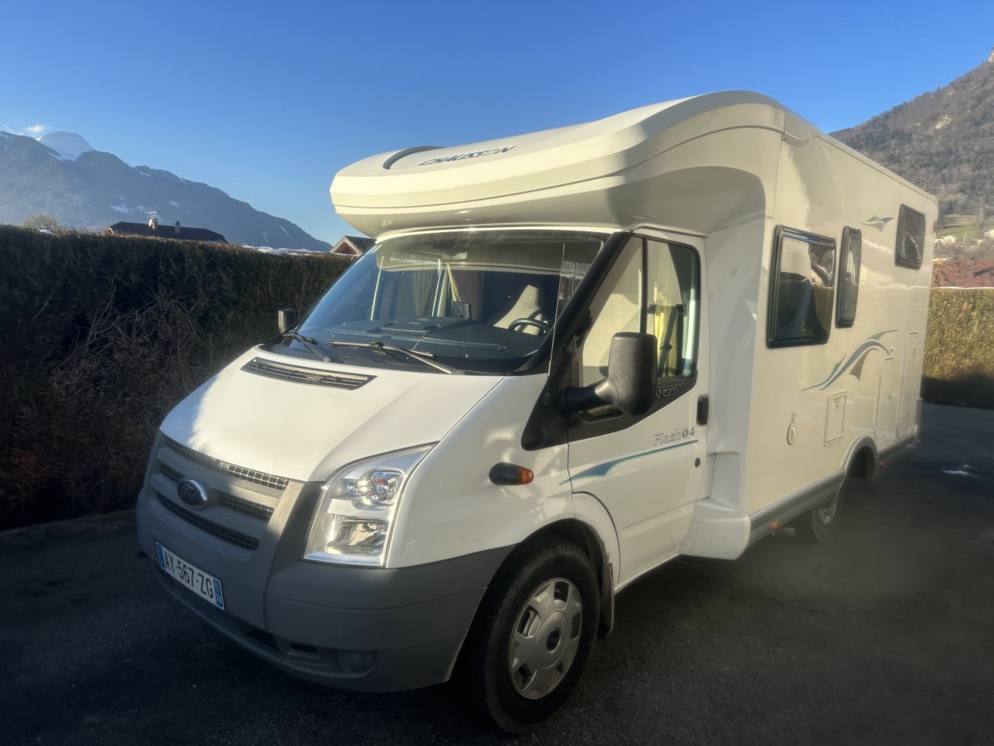 Location Camping-Car Profilé Marseille